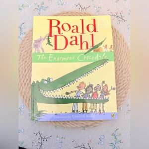 10/$25 • The Enormous Crocodile Roald Dahl Paperback